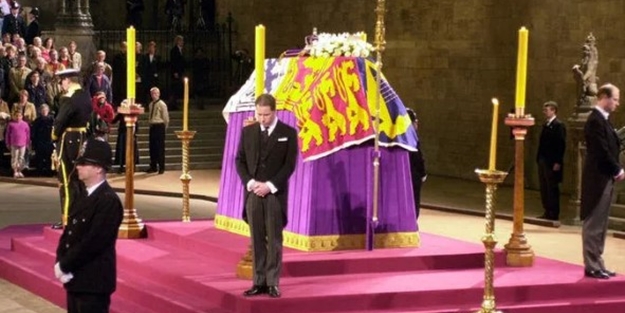 Kraliçe Elizabeth son yolculuğuna uğurlanıyor!