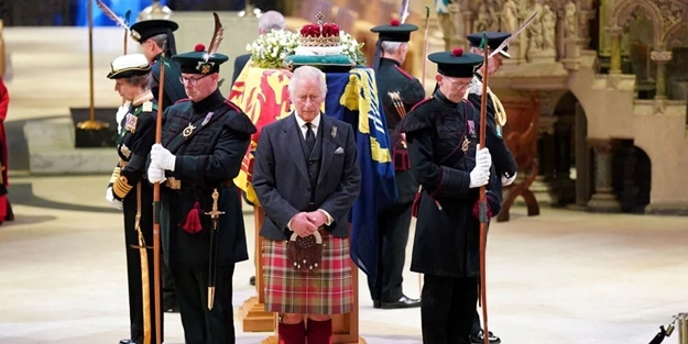 Kraliçe Elizabeth'in cenaze masrafları dudak uçuklattı! İngiltere ekonomisini sarsacak