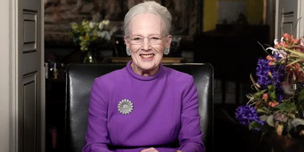 Kraliçe tahttan kalktı