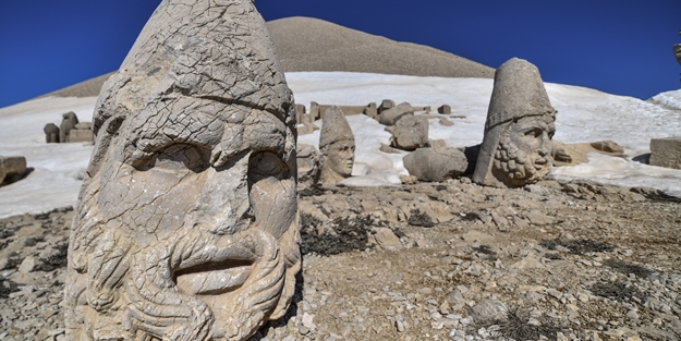 Kralların tahtında mevsimlere yolculuk
