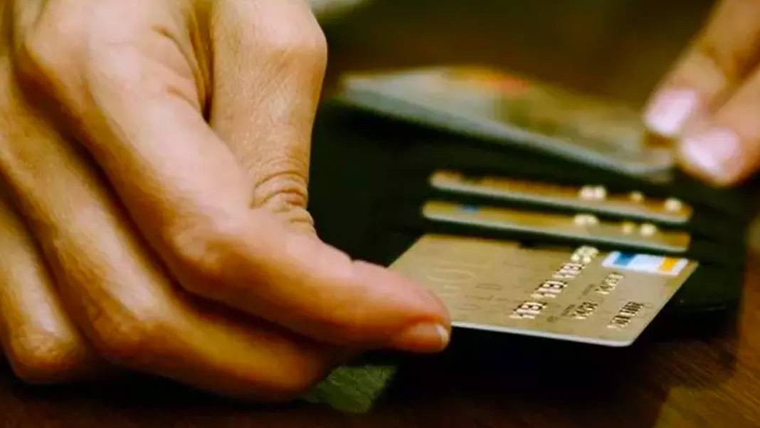 Kredi kartı kullanıcıları o sabah kalktıklarında şok olacak! Tarih verildi! O gün hesap bakiyelerinin hepsi silinecek