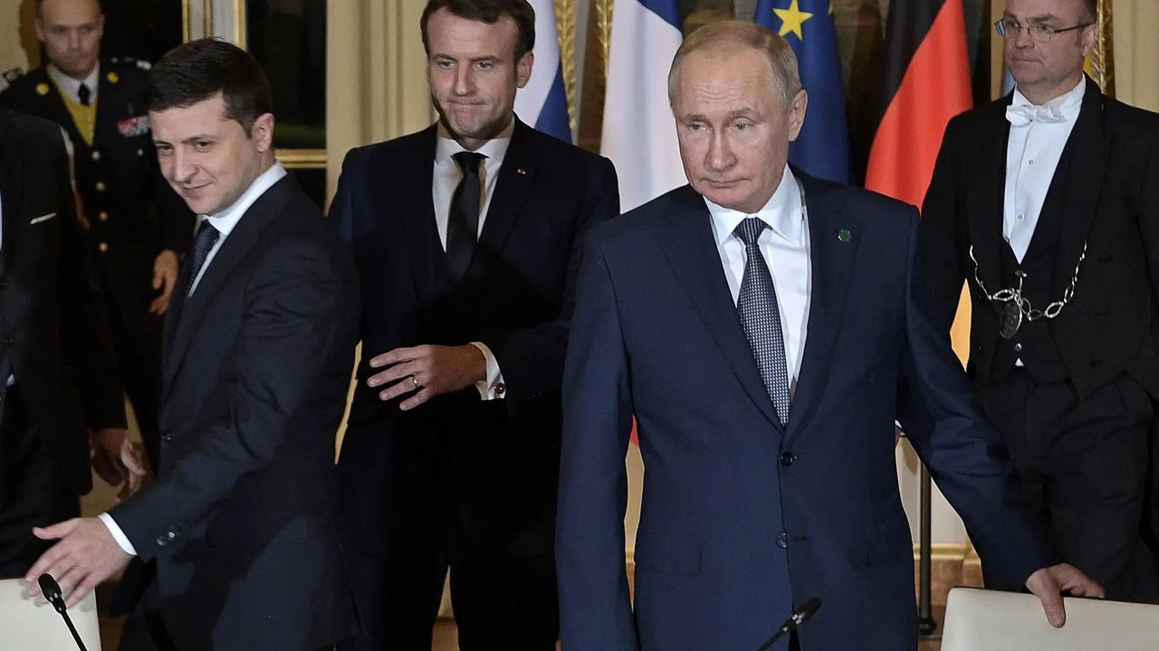 Kremlin’den açıklama geldi! Putin-Zelenskiy görüşmesine şartlı onay