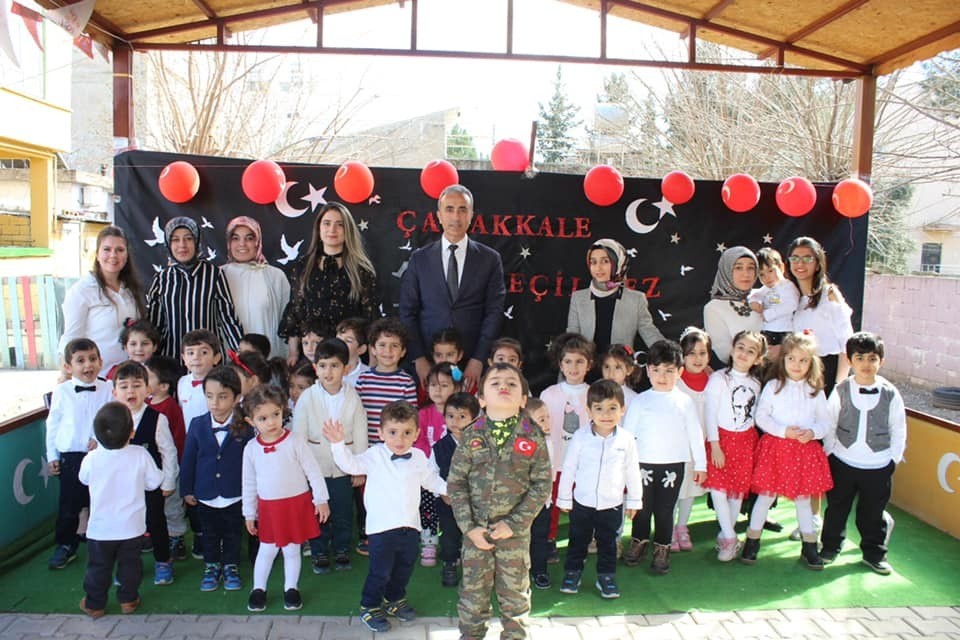 Kreş çalışanları ve veliler internet hakkında bilgilendiriliyor 