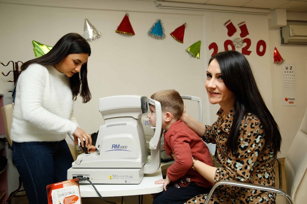 Kreşteki 200 minik göz taramasından geçirildi 
