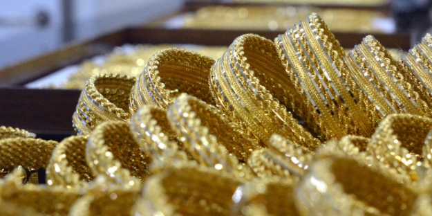 Kripto borsasında kaybedilen bilezikler boşanma nedeni sayıldı