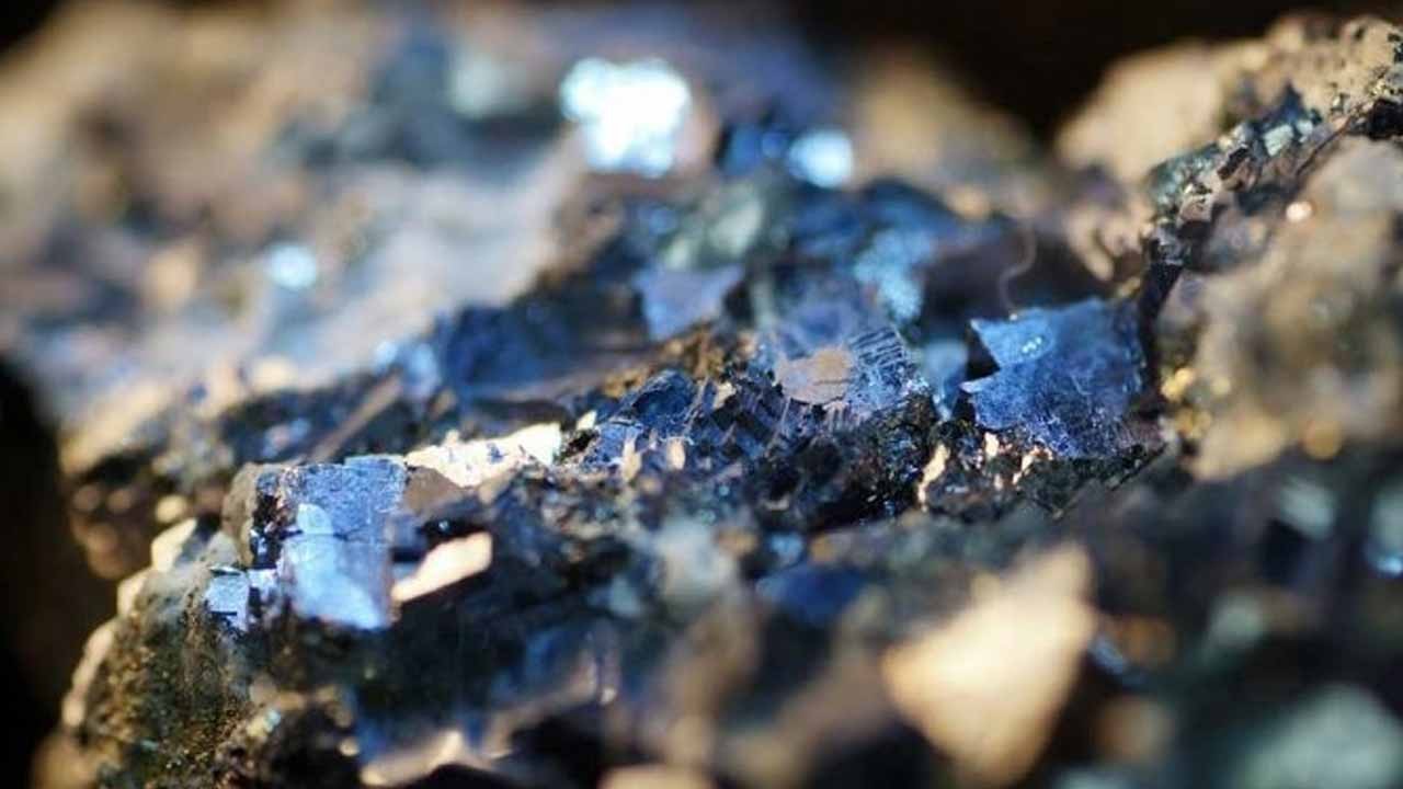 Kritik minerallerde kontrol Çin’de! Türkiye dahil birçok ülkede fabrikalar durabilir