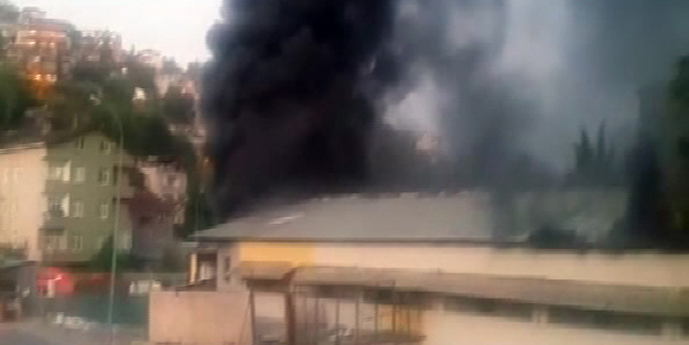 Krom fabrikasında korkutan yangın