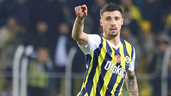 Krunic geri döndü! Fenerbahçe taraftarına 'keşke' dedirtti