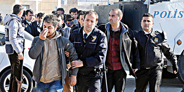 KSÜ’de 55 gözaltı