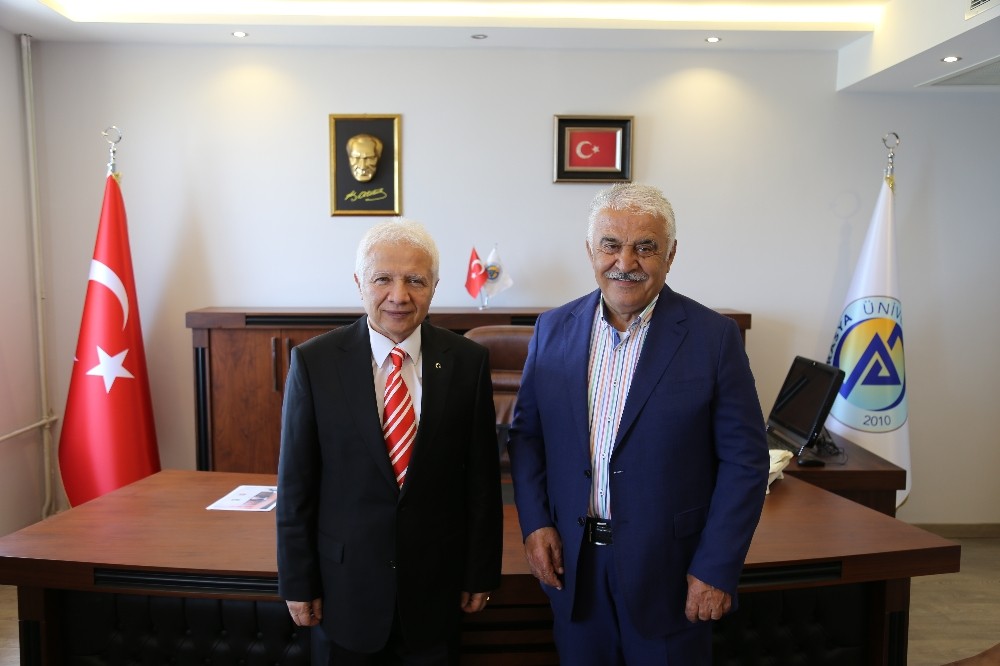 KTÜ eski rektörü Prof. Dr. İbrahim Özen, Avrasya Üniversitesi’nin akademisyen kadrosuna katıldı 