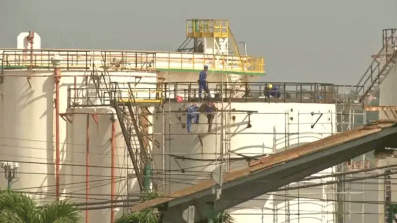 Küba'da milyonlar karanlıkta! Elektrik krizi büyüyor!