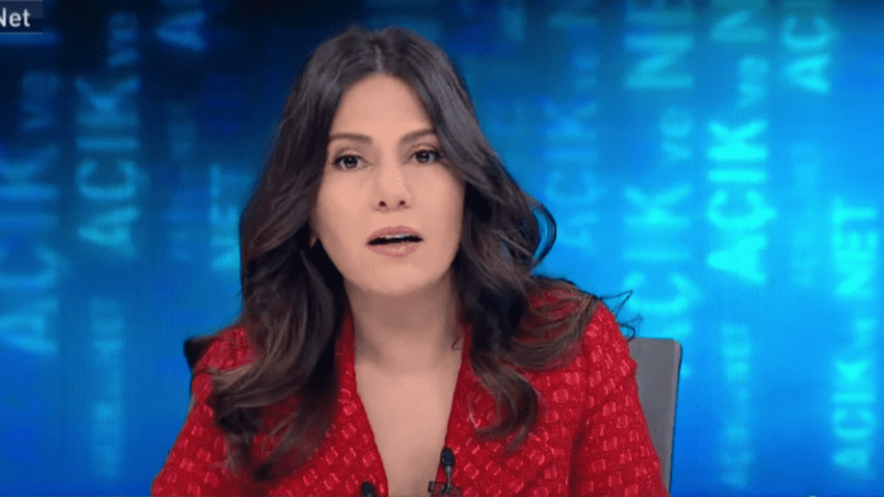 Kübra Par’dan canlı yayında ahlaksız hareket!