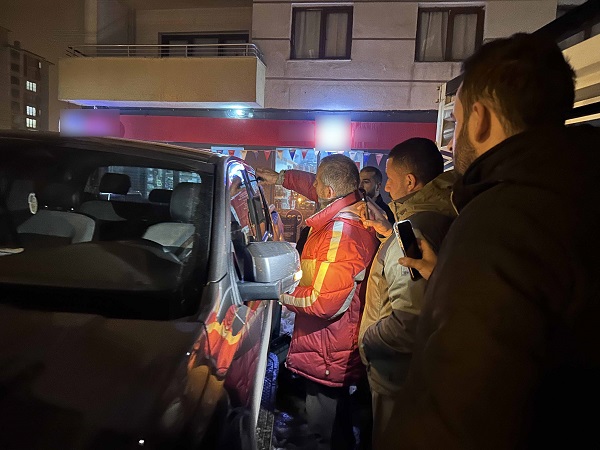 Küçücük çocuk tek başına bırakılır mı? Herkes seferler oldu