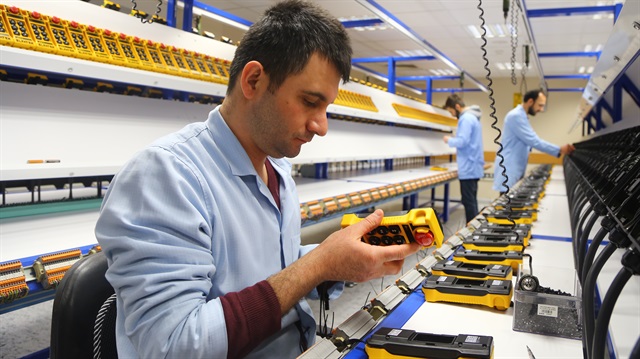 Küçük birikimleri sayesinde ithalatı ihracata dönüştürdü