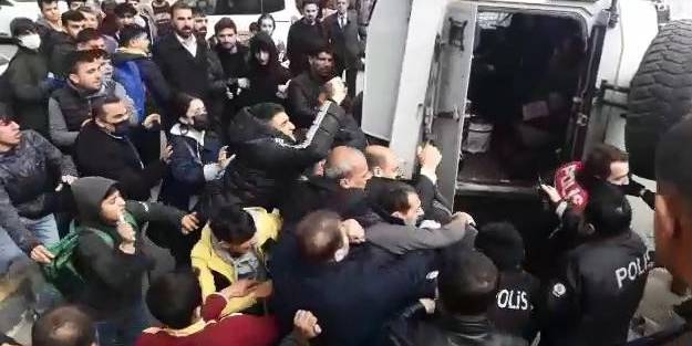 Küçük çocuğa taciz iddiası ortalığı karıştırdı! Öfkeli kalabalıktan linç girişimi