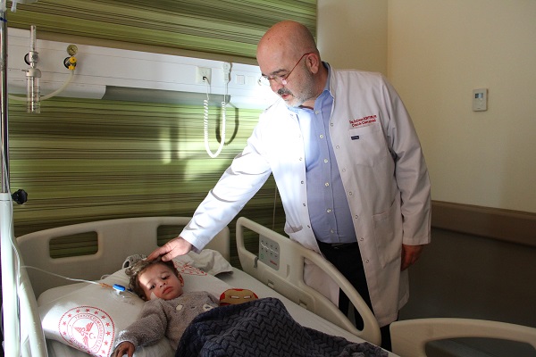 Küçük çocuk şifasına böyle kavuştu