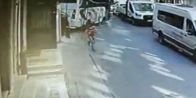 Küçük çocuk son anda kurtuldu