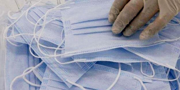 Küçük çocuklar maske takmalı mı? DSÖ merak edilen soruya cevap verdi