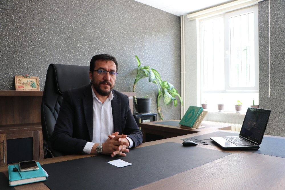 Küçük hafızlar ’Online mukabele’ ile eğitimlerini sürdürüyor 