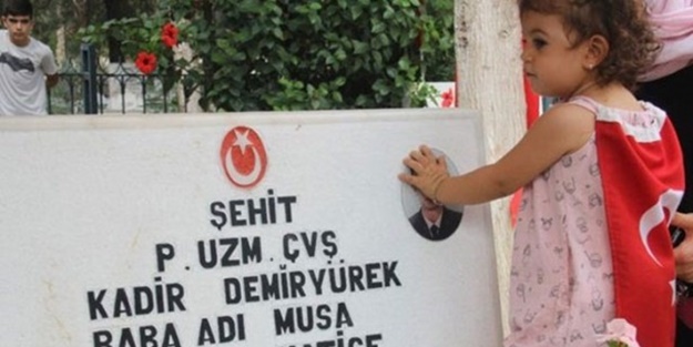 Küçük şehit kızı yürekleri dağladı