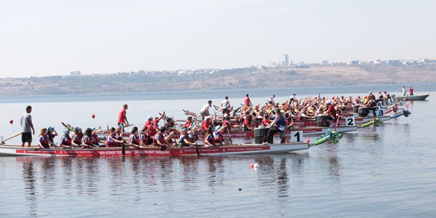 Küçükçekmece kalp sağlığı için küreklere asılıyor