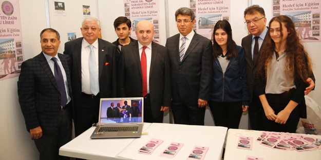 Küçükçekmece mesleki rehberlik ve kariyer günleri başladı