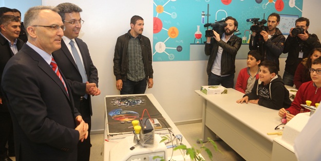 Küçükçekmece'de 11. Bilgi Evi hizmete girdi