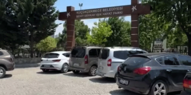 Küçükçekmece'de bir kişi parkta ölü bulundu