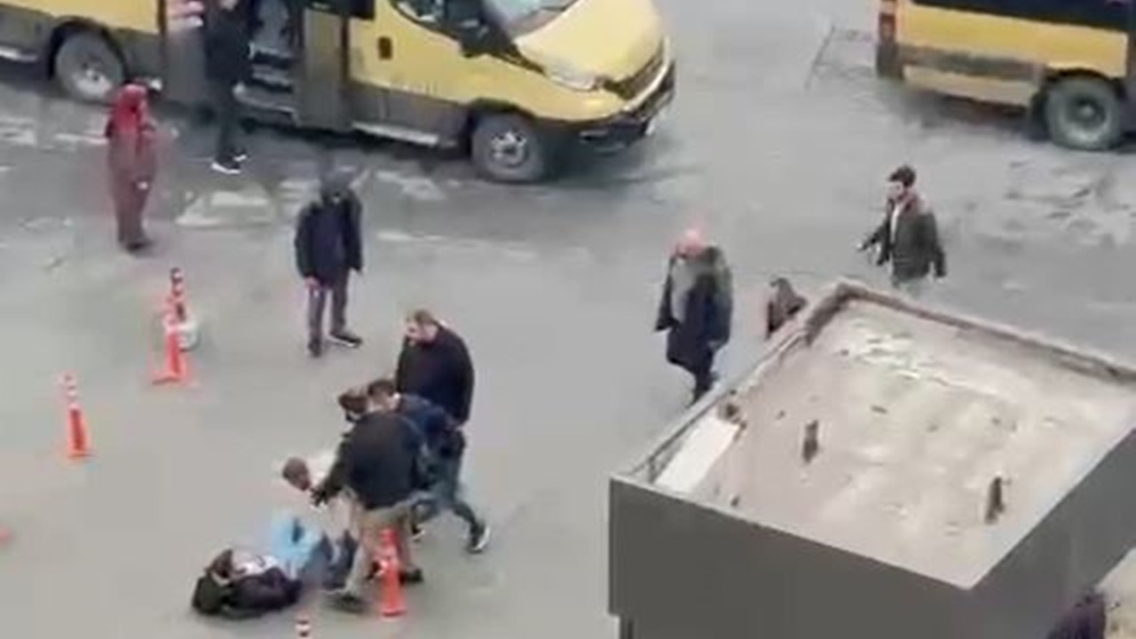 Küçükçekmece’de dolmuş şoföründen yolcuya şiddet