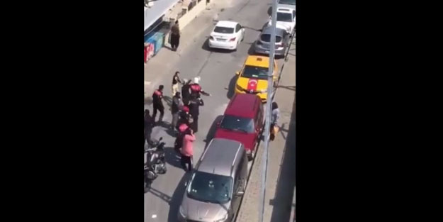 İstanbul Küçükçekmece'de polisle çatışan bir grup şahıs böyle paketlendi