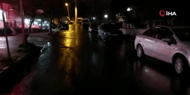 Küçükçekmece’de sokak ortasında bıçaklı kavga: 1 ölü, 1 yaralı