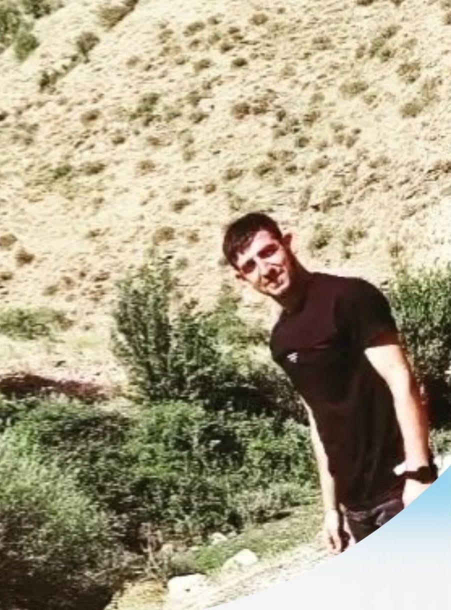 Küçükçekmece'de sokakta yürüyen genç silahlı saldırıda ağır yaralandı