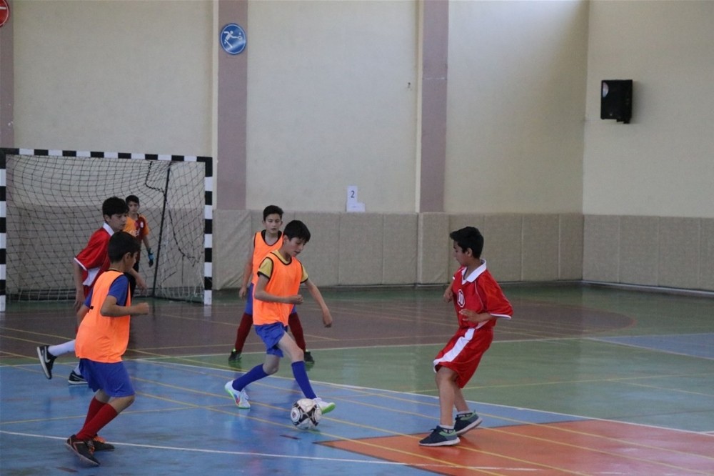Küçükler Futsal müsabakaları başladı 