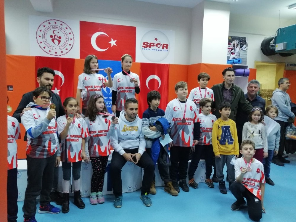 Küçükler satranç turnuvası yapıldı 