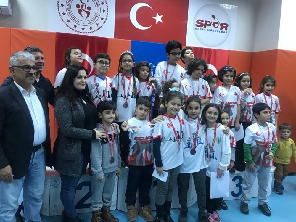 Küçükler satranç turnuvası yapıldı 