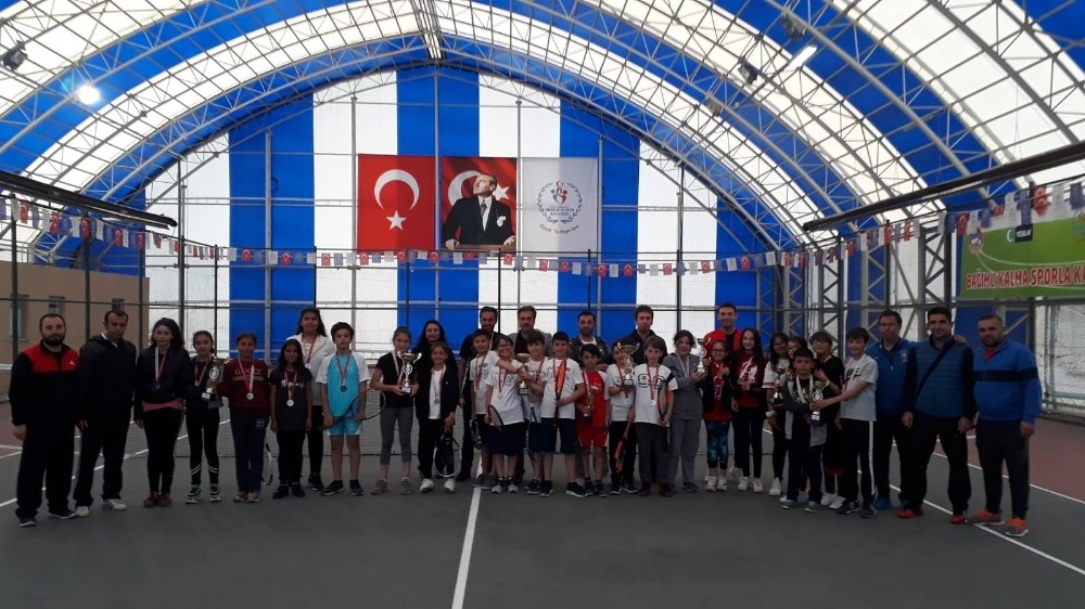 Küçükler Tenis İl Birinciliği Tamamlandı 