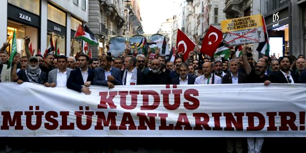 10 binlerce vatandaştan ABD ve İsrail'e Kudüs tepkisi!