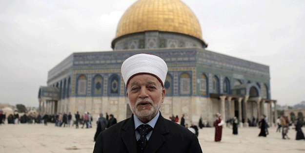 Kudüs Müftüsü Şeyh Muhammed Hüseyin'den İsveçli hadsize ilişkin dünyaya çağrı!