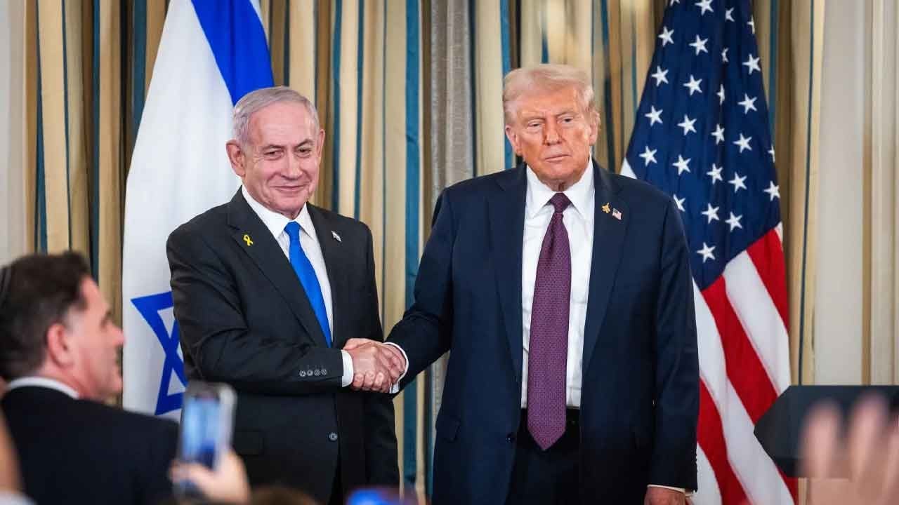 Kukla Netanyahu'ya kendi çöplüğünden eleştiri yağmuru! Siyonist lider Trump’ın karşısında el pençe divan durdu