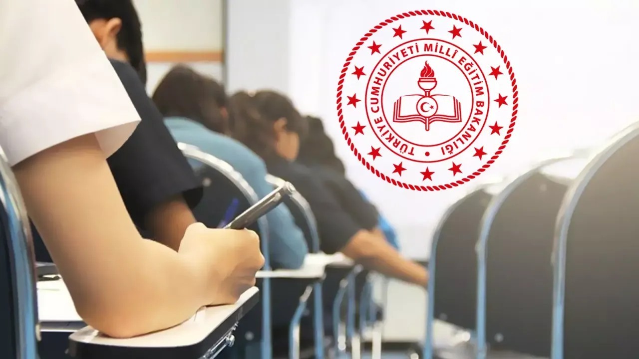 Kuklalar çeyrek asırdır ellerinde hayat buluyor