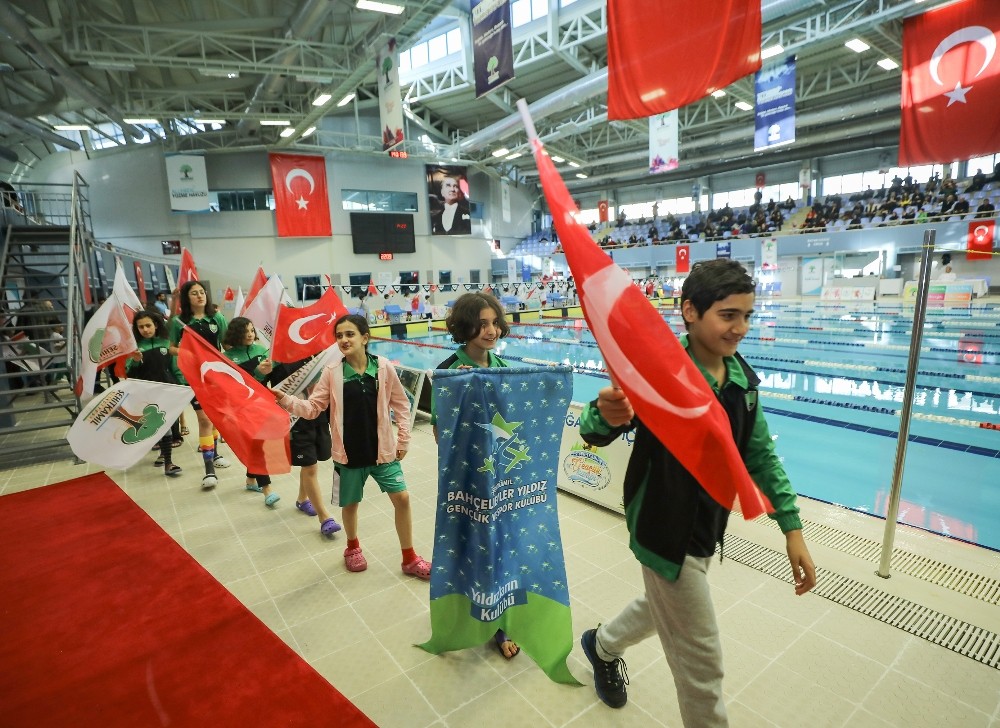 Kulaçlar, Şehit Kamil İçin Atıldı 