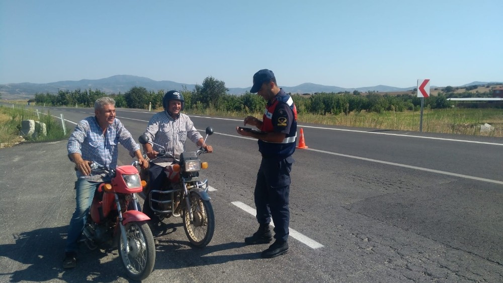 Kula’da jandarmadan motosiklet uygulaması 