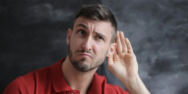 Kulak hastalıkları! Gözü, dişi etkileyen, altında çıkan en erken belirtisi! İlaç almayın, doğal yöntemler bu