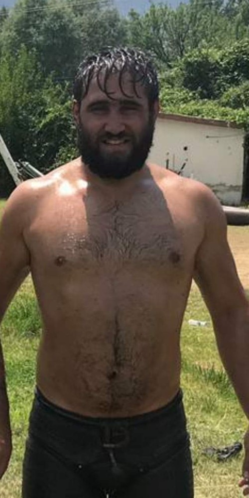 Kulalı pehlivandan büyük başarı 