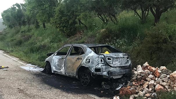 Küle dönen aracın bagajından ceset çıktı