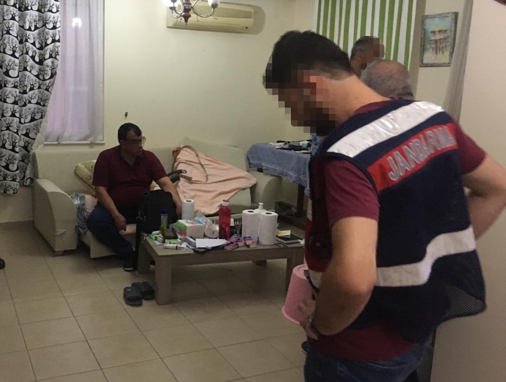 ‘Külliyede şefim’ diyerek 600 bin liralık vurgun iddiası şüphelisi hakim karşısında 