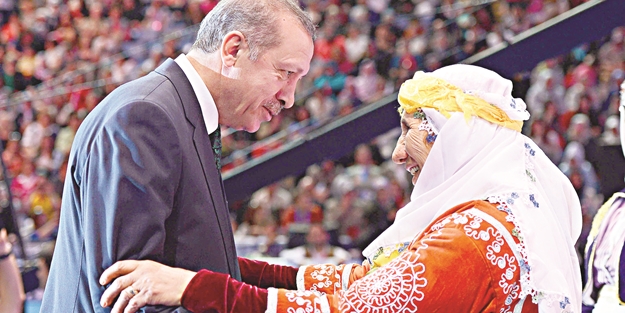 Külliye’yi kadınlara açtı