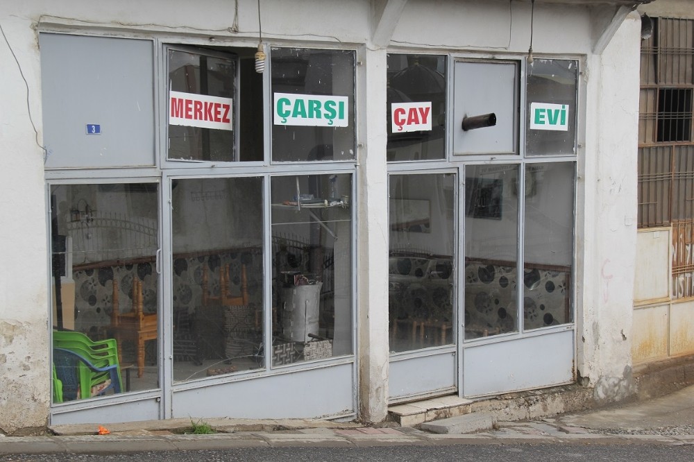 Kulp’ta kapatılan iş yeri çalışanlarına nakdi destek yardımı 
