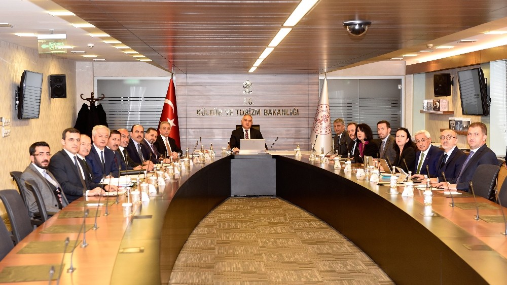 Kültür ve Turizm Bakanlığında, Konya projeleri konuşuldu 