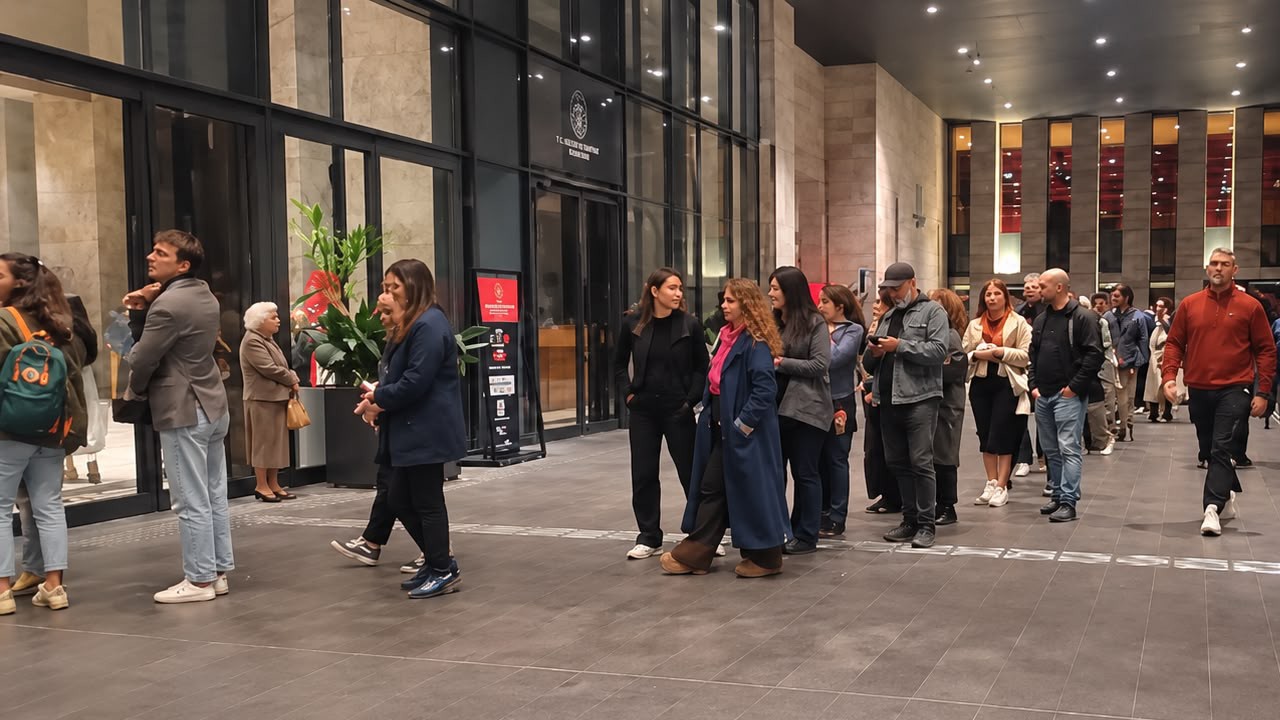 Kültür Yolu Festivali'nde ilk gösterim AKM'de...